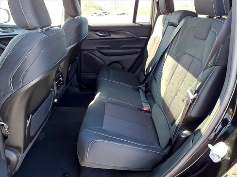 New 2025 Jeep Grand Cherokee Laredo X w/ Luxury Tech Group I AWD/4WD image 7