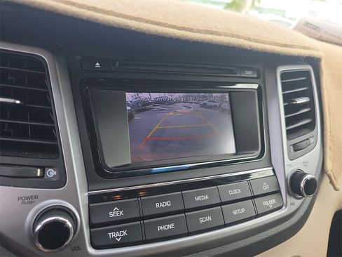 Used 2017 Hyundai Tucson SE image 21