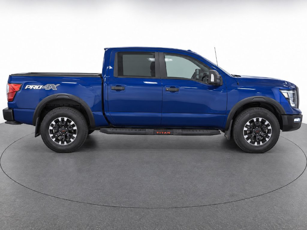 Used 2021 Nissan Titan PRO-4X w/ Pro-4x Convenience Package AWD/4WD image 10