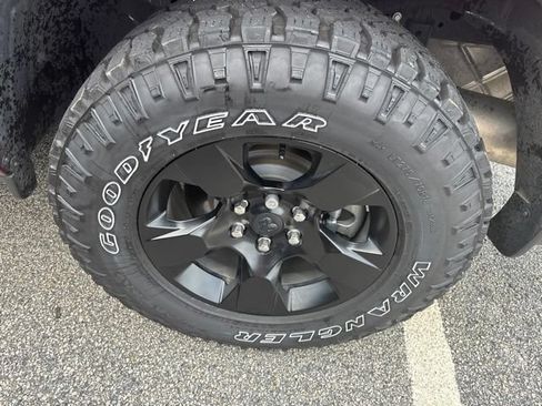 Used 2025 RAM 1500 Warlock AWD/4WD image 5