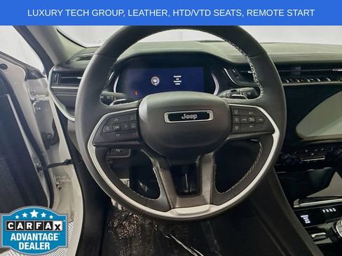 Used 2023 Jeep Grand Cherokee Limited w/ Luxury Tech Group II AWD/4WD image 11