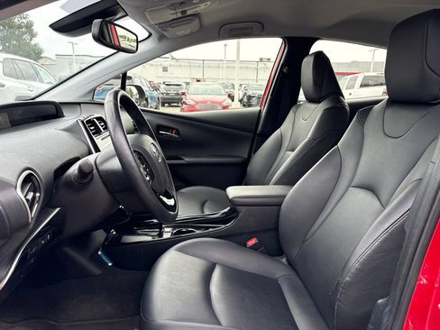Used 2019 Toyota Prius XLE AWD/4WD image 5