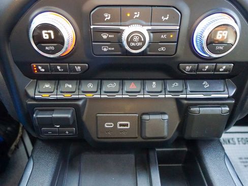 Used 2019 GMC Sierra 1500 AT4 w/ AT4 Premium Package image 29