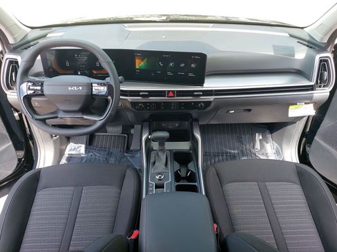 New 2026 Kia Sorento LX FWD image 9