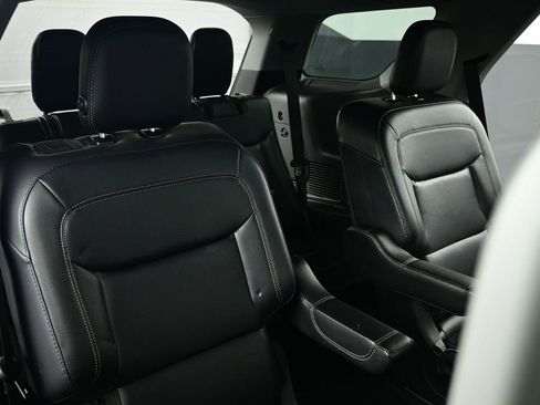 Used 2020 Ford Explorer XLT w/ Equipment Group 202A image 26