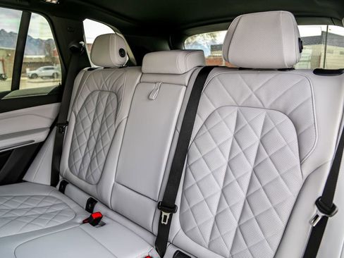 New 2026 BMW X5 xDrive50e w/ M Sport Package image 25