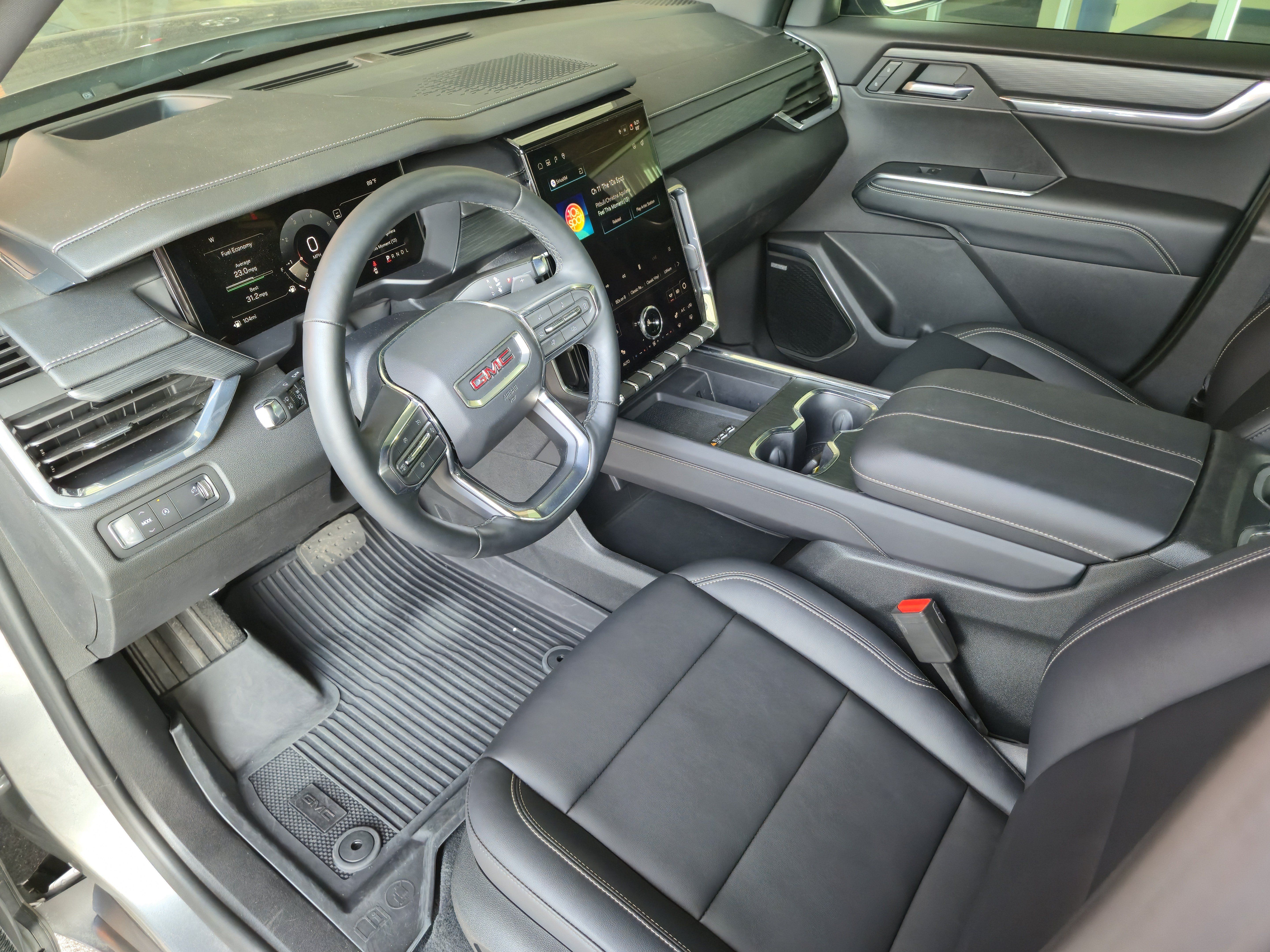 Used 2026 GMC Acadia Elevation w/ Black Edition FWD image 11
