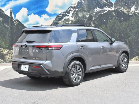 Used 2024 Nissan Pathfinder SV AWD/4WD image 3