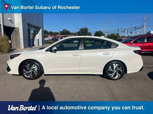Used 2024 Subaru Legacy Premium AWD/4WD image 3