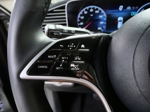 Certified 2026 Mercedes-Benz GLE 450e 4MATIC image 26