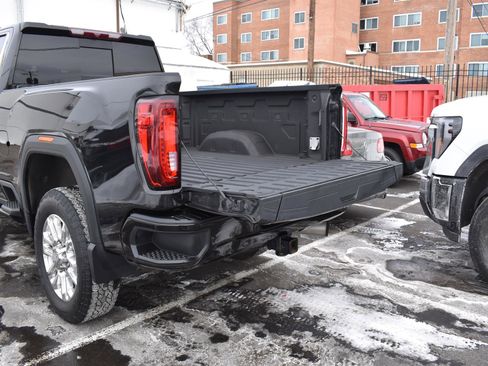 Used 2022 GMC Sierra 2500 Denali image 6