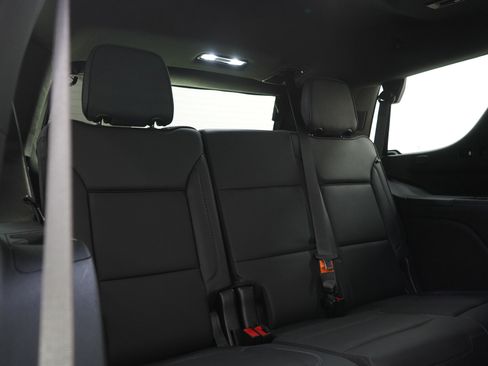 Used 2021 GMC Yukon Denali w/ Denali Ultimate Package AWD/4WD image 14