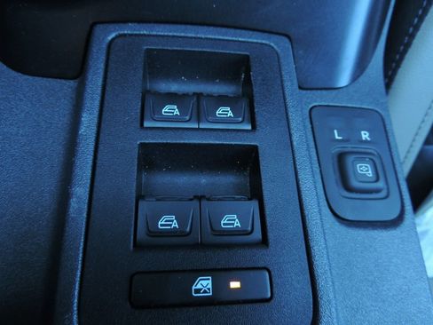 Used 2022 Ford Bronco Wildtrak image 26