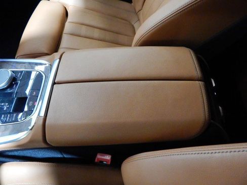 Used 2021 BMW X5 xDrive40i w/ M Sport Package image 19