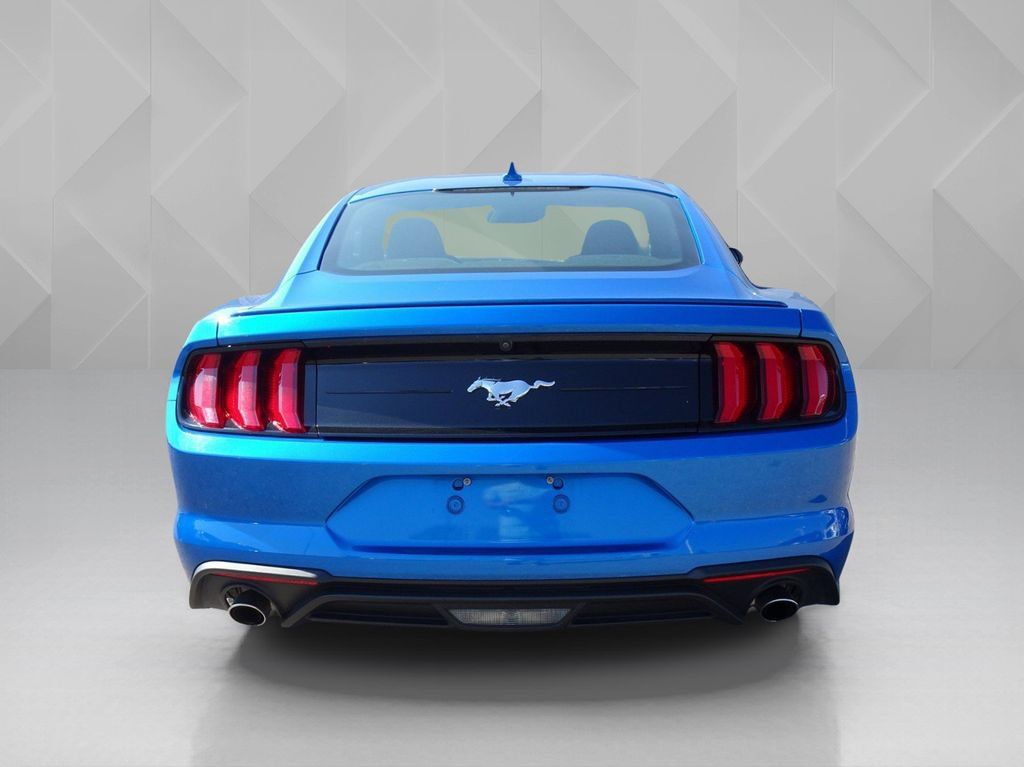 Used 2021 Ford Mustang Coupe RWD image 4