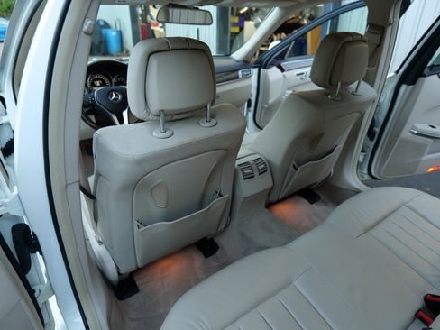 Used 2014 Mercedes-Benz E 350 4MATIC Wagon image 47