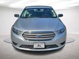 Used 2018 Ford Taurus SE image 2