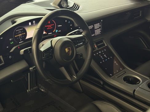 Used 2021 Porsche Taycan Turbo S image 10