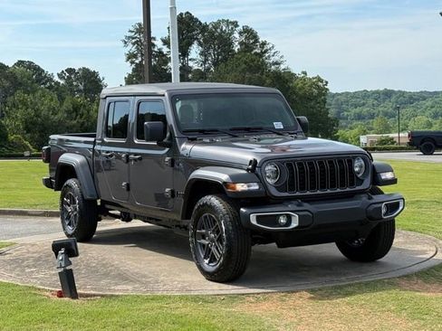 New 2026 Jeep Gladiator Sport AWD/4WD image 10
