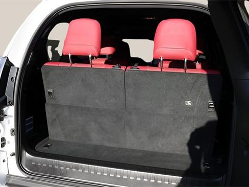 Used 2023 Lexus GX 460 Premium image 18