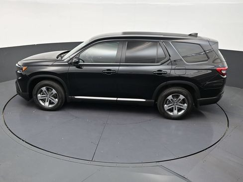 Used 2025 Honda Pilot EX-L image 13