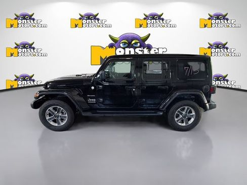 Used 2023 Jeep Wrangler Unlimited Sahara w/ Cold Weather Group AWD/4WD image 7