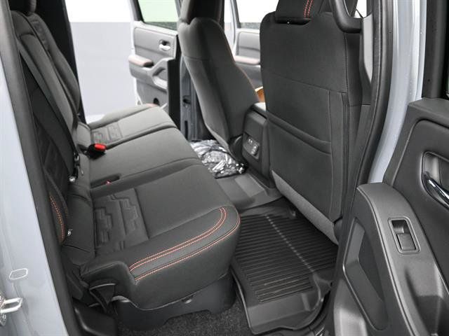 Used 2025 Nissan Frontier PRO-4X w/ Pro Convenience Package AWD/4WD image 15