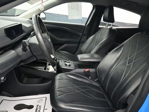 Used 2022 Ford Mustang Mach-E Select image 26