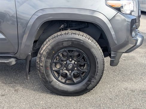 Used 2022 Toyota Tacoma SR5 image 11