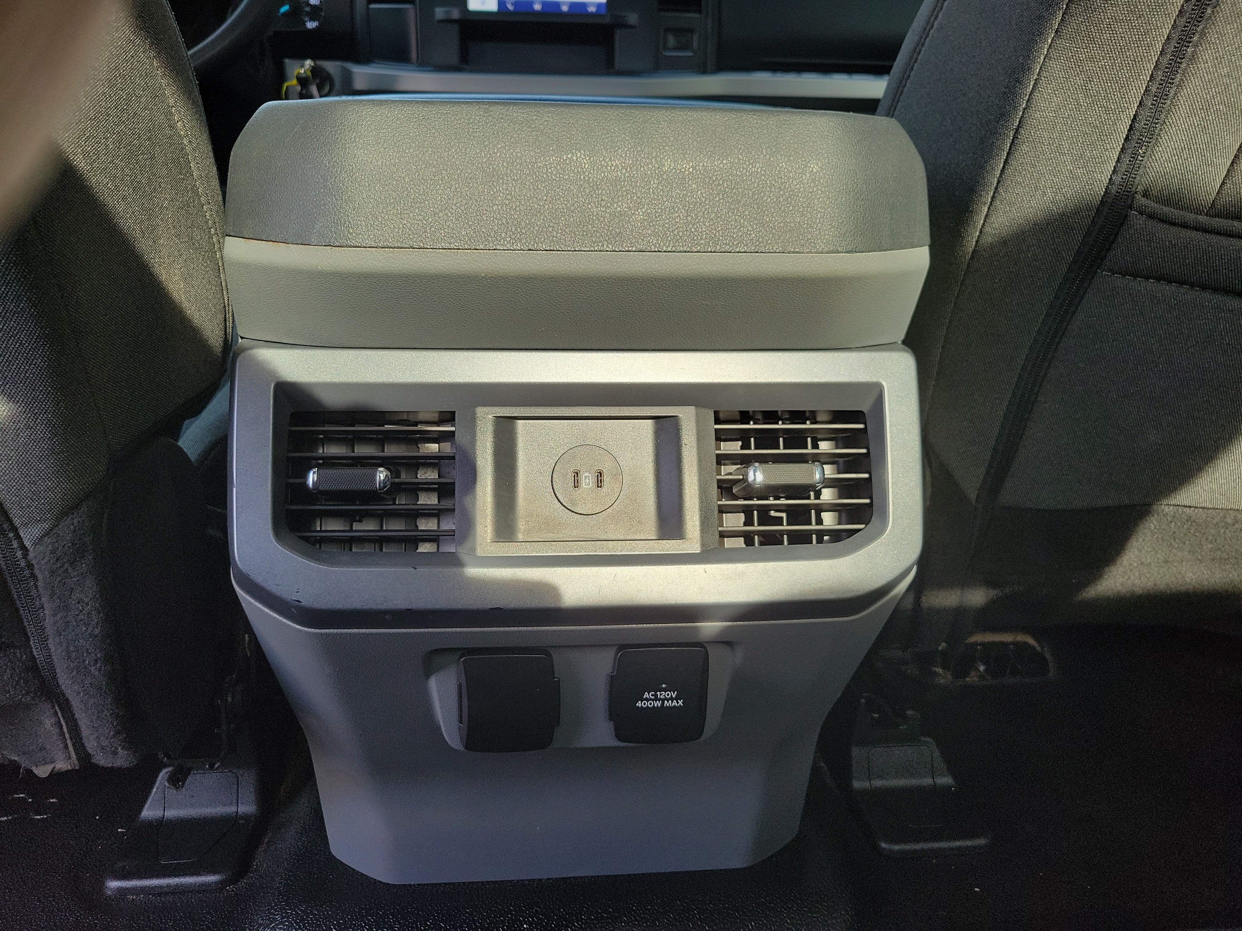 Used 2024 Ford F350 XLT w/ FX4 Off-Road Package AWD/4WD image 22