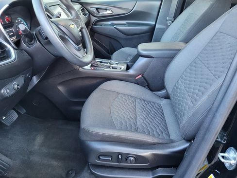Used 2018 Chevrolet Equinox LT FWD image 23