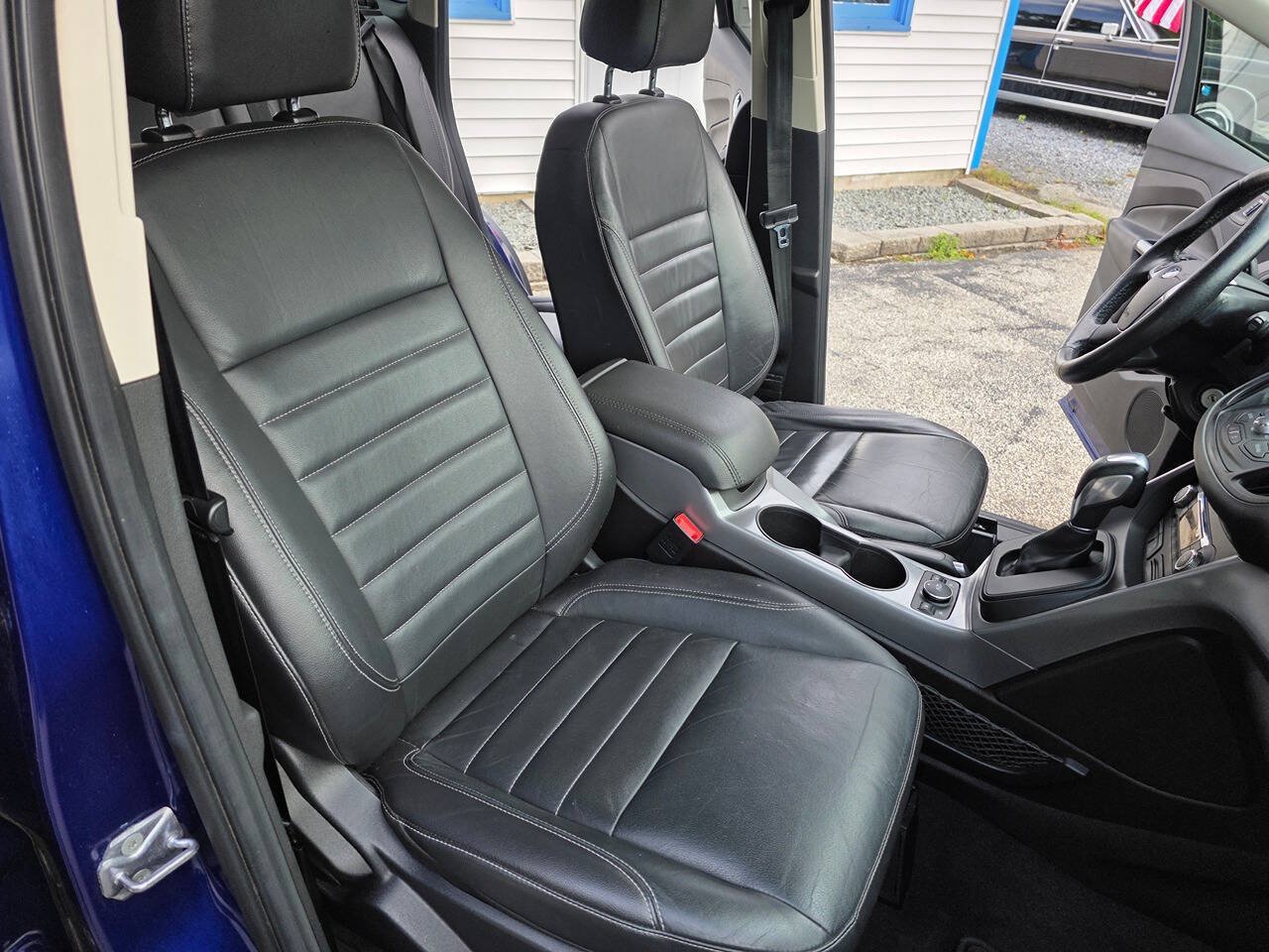 Used 2016 Ford Escape SE w/ SE Leather Comfort Package FWD image 21
