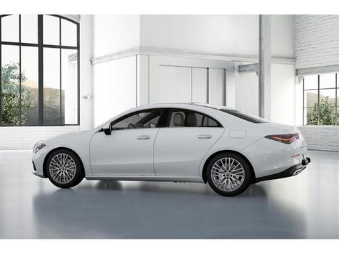 New 2026 Mercedes-Benz CLA 250 4MATIC image 32