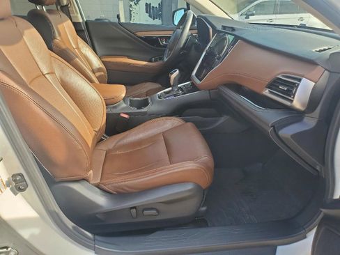 Used 2020 Subaru Outback Touring w/ Popular Package #2 image 14