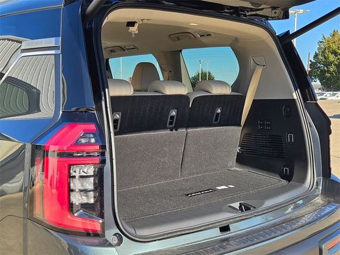 New 2026 Nissan Armada Platinum image 28