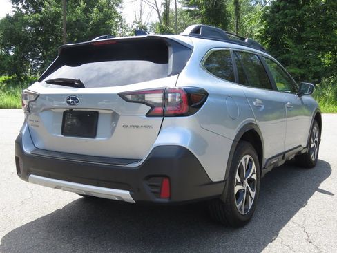 Used 2020 Subaru Outback Limited AWD/4WD image 5