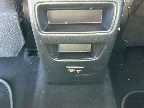 Used 2019 Nissan Sentra SV image 16