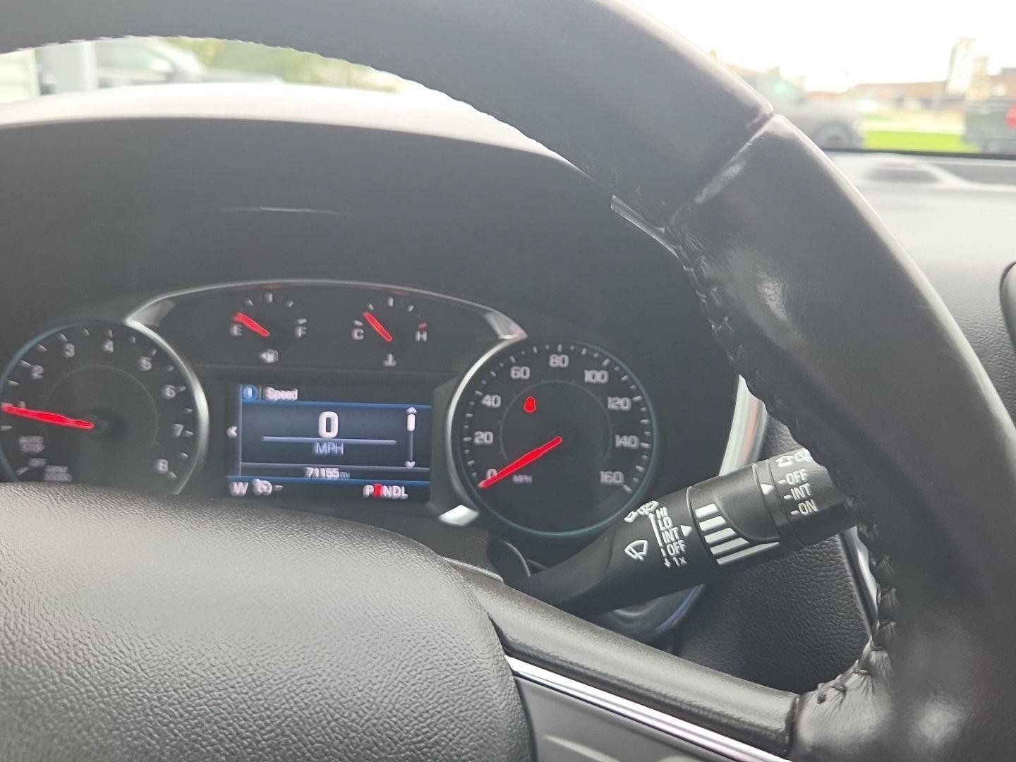 Used 2020 Chevrolet Equinox LT FWD image 17