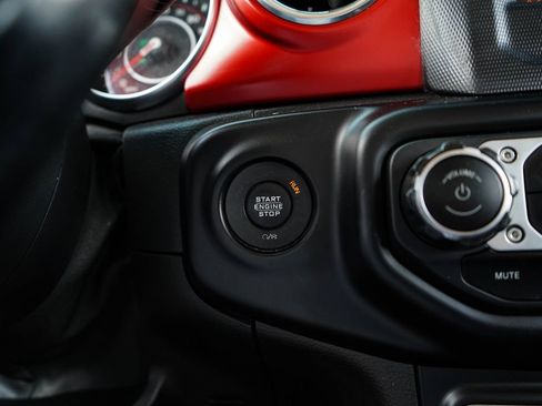 Used 2020 Jeep Wrangler Unlimited Rubicon w/ LED Lighting Group AWD/4WD image 28