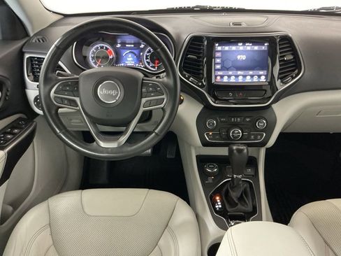 Used 2019 Jeep Cherokee Limited AWD/4WD image 11