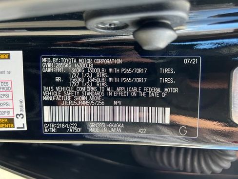 Used 2021 Toyota 4Runner TRD Off-Road Premium w/ Moonroof Package AWD/4WD image 17