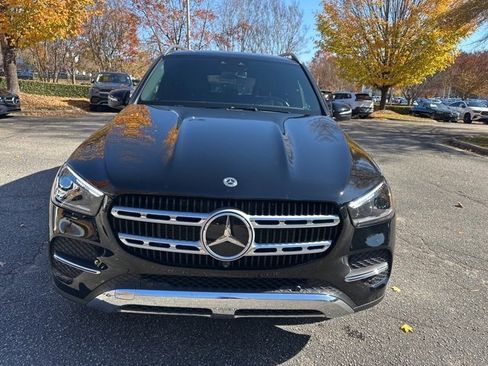 Used 2025 Mercedes-Benz GLE 450 4MATIC image 2