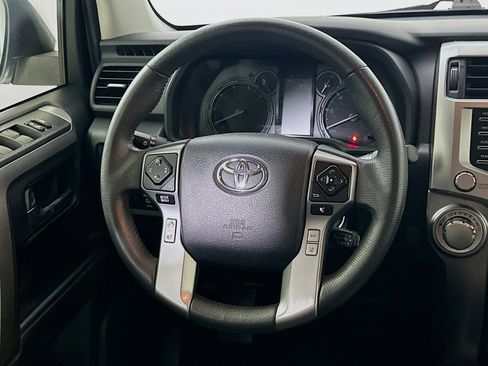 Used 2020 Toyota 4Runner SR5 RWD image 18