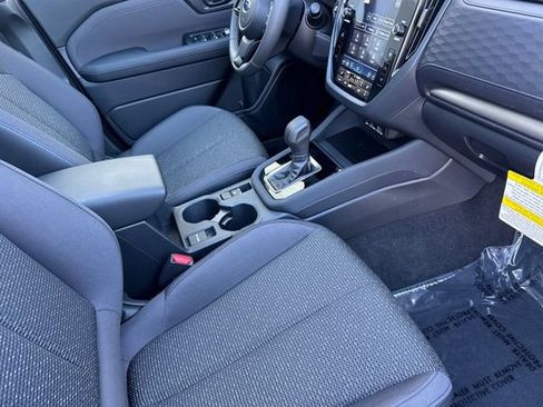 Certified 2025 Subaru Forester Premium w/ Convenience Package #1 AWD/4WD image 18