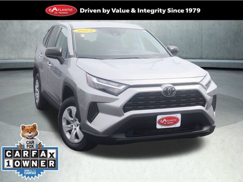 Used 2023 Toyota RAV4 LE AWD/4WD image 1