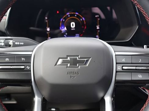 Used 2023 Chevrolet Colorado Z71 w/ Z71 Convenience Package 2 image 23