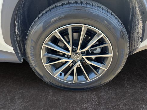 Used 2024 Lexus NX 250 FWD image 14