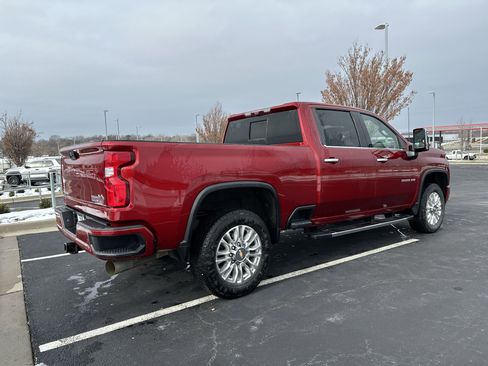 Used 2021 Chevrolet Silverado 2500 High Country w/ Z71 Off-Road Package image 10