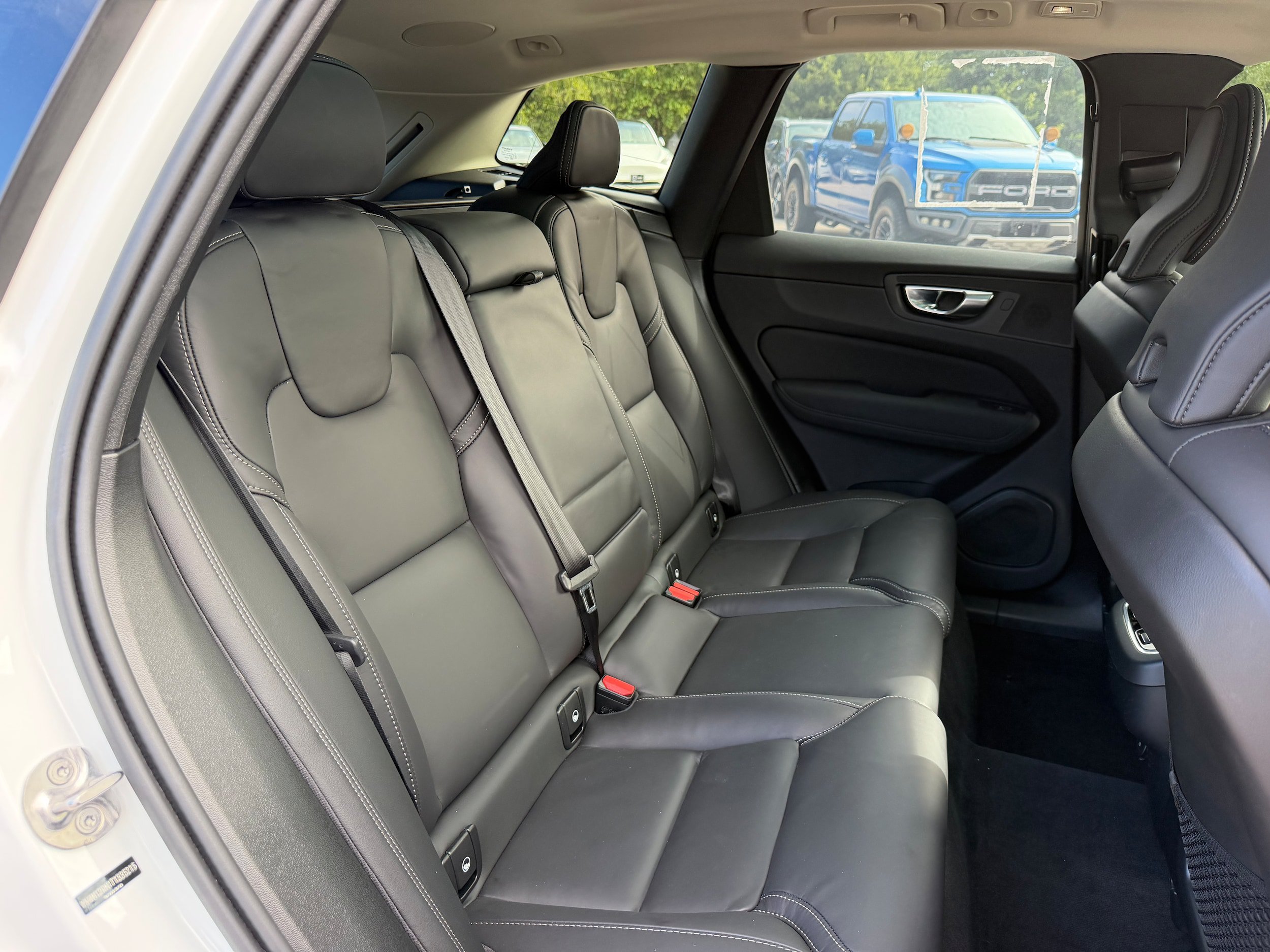 Certified 2026 Volvo XC60 B5 Ultra w/ Protection Package Premier AWD/4WD image 12
