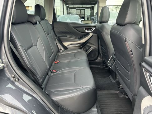 Used 2022 Subaru Forester Limited image 27